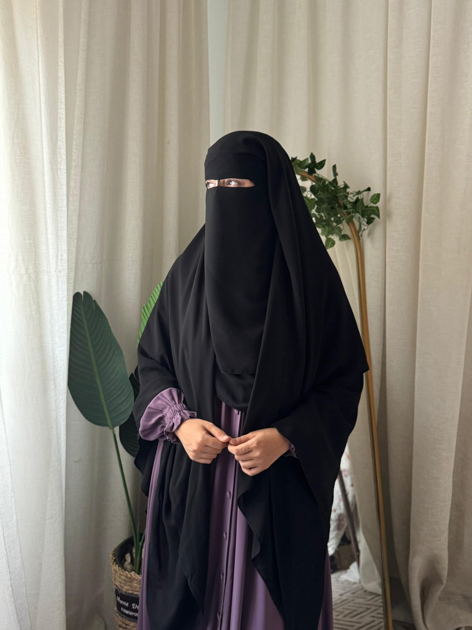 WhatsApp Image 2025-10-09 at 6.46.05 PM نقاب الملكه